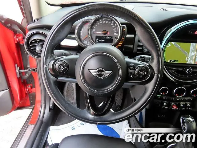 MINI Hatch 2017 thumb 8