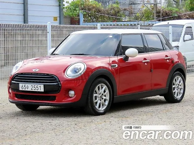 MINI Hatch 2017 thumb 11