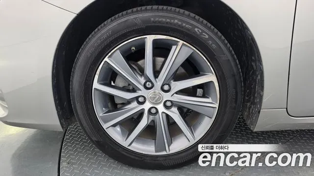 Lexus ES 2016 thumb 5