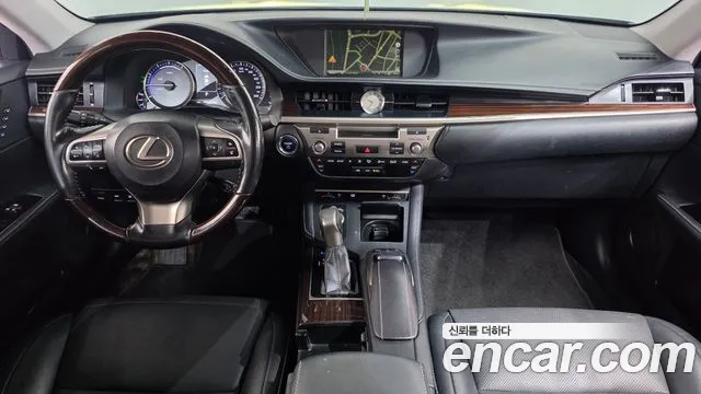 Lexus ES 2016 thumb 7
