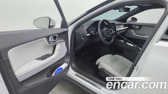 Polestar 2 2025 thumb 10