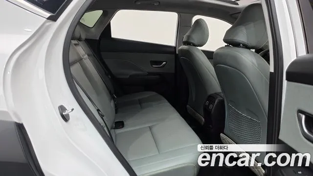 Hyundai Kona 2023 thumb 12
