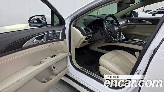 Lincoln MKZ 2018 thumb 10