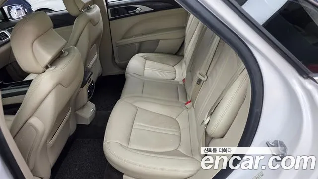 Lincoln MKZ 2018 thumb 11