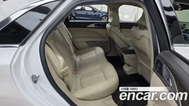 Lincoln MKZ 2018 thumb 12