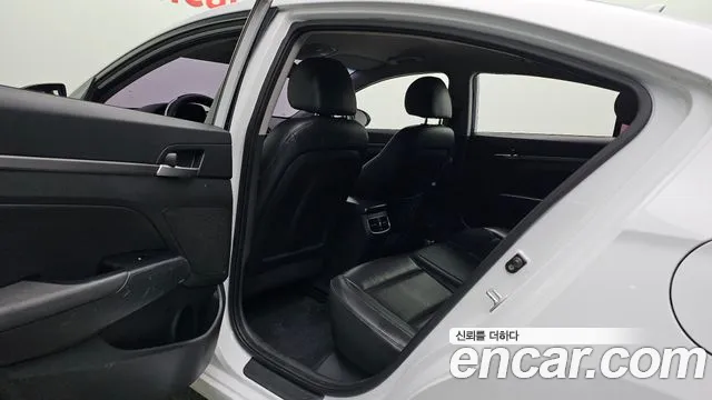 Hyundai Avante 2016 thumb 11