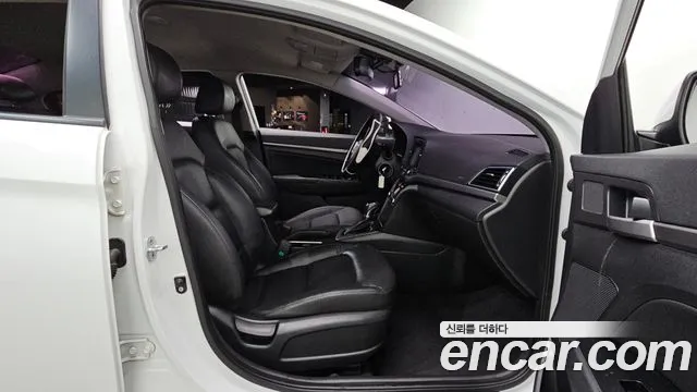Hyundai Avante 2016 thumb 12