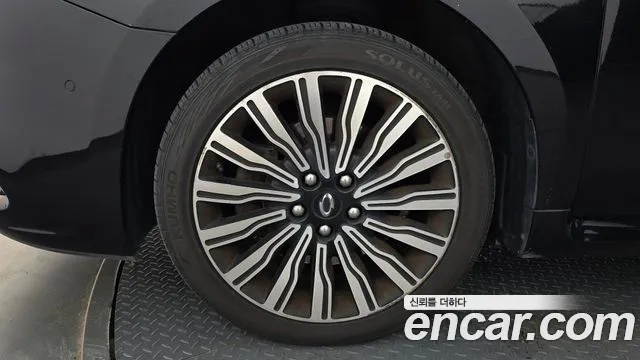 Renault-KoreaSamsung Latitude 2015 thumb 5