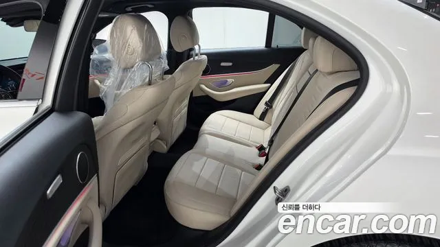 Mercedes-Benz E-Класс 2023 thumb 10