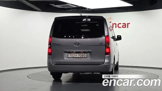 Hyundai Starex 2015 thumb 4