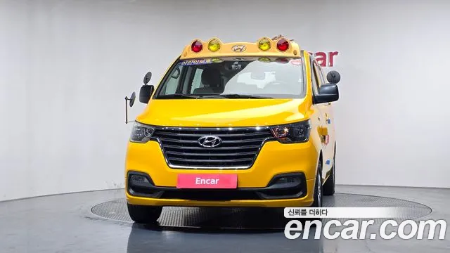 Hyundai Starex 2018 thumb 3