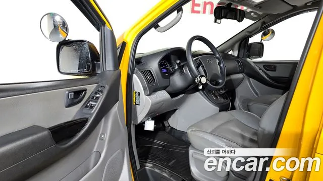 Hyundai Starex 2018 thumb 10