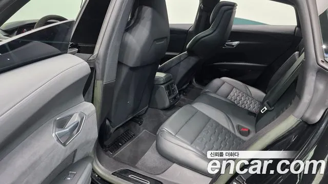 Audi e-tron GT 2022 thumb 11