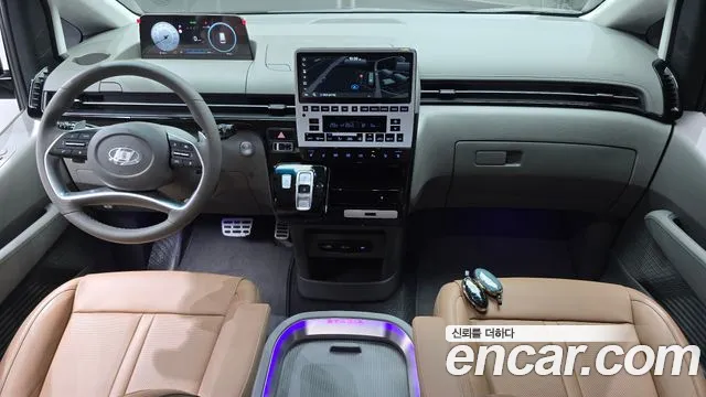 Hyundai Staria 2025 thumb 7