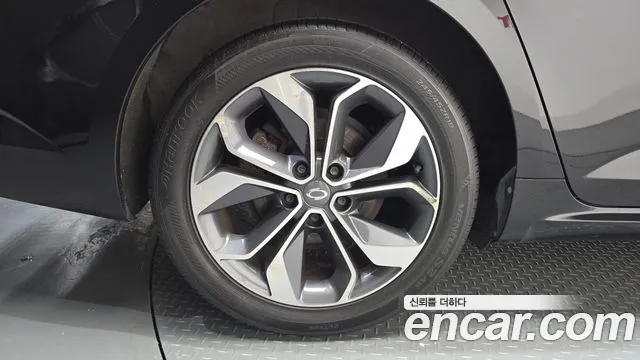 Renault-KoreaSamsung Megane 2018 thumb 5