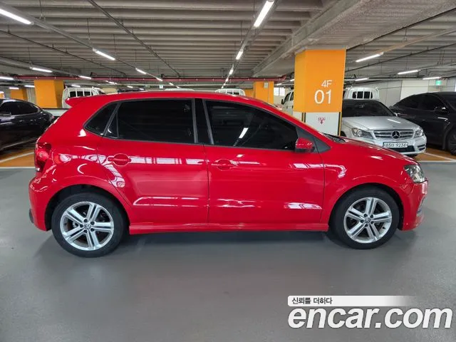 Volkswagen Polo 2013 thumb 2