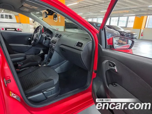 Volkswagen Polo 2013 thumb 7