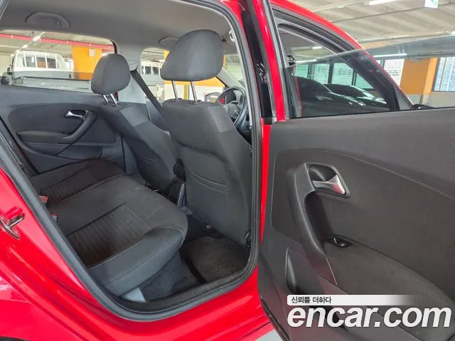 Volkswagen Polo 2013 thumb 8