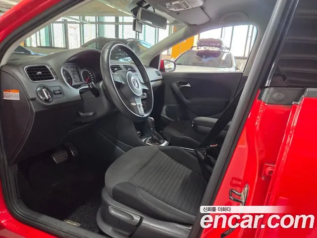 Volkswagen Polo 2013 thumb 10