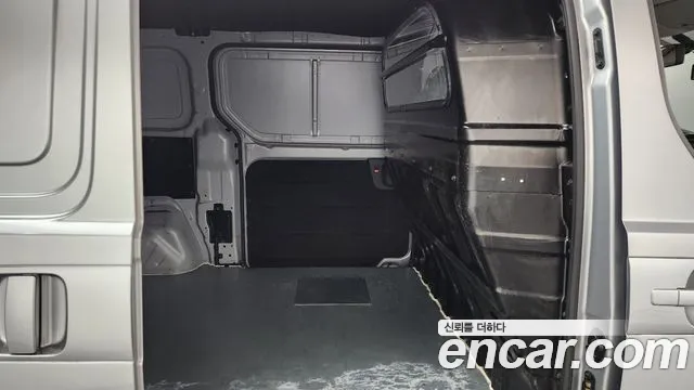 Hyundai Starex 2016 thumb 11