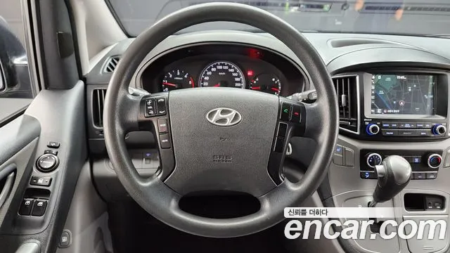 Hyundai Starex 2016 thumb 12