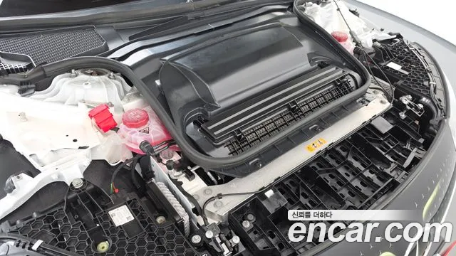 Mercedes-Benz EQE 2022 thumb 6