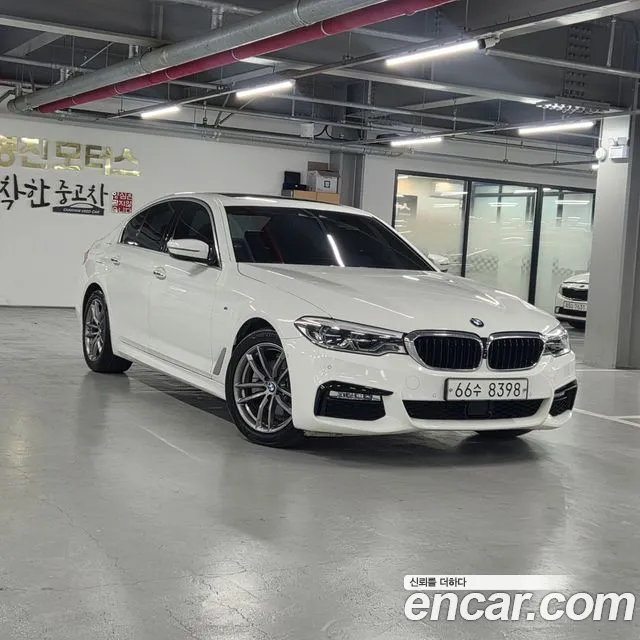 BMW 5-Series 2018 thumb 2