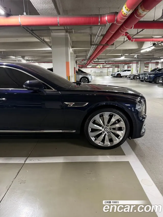 Bentley Flying Spur 2021 thumb 5