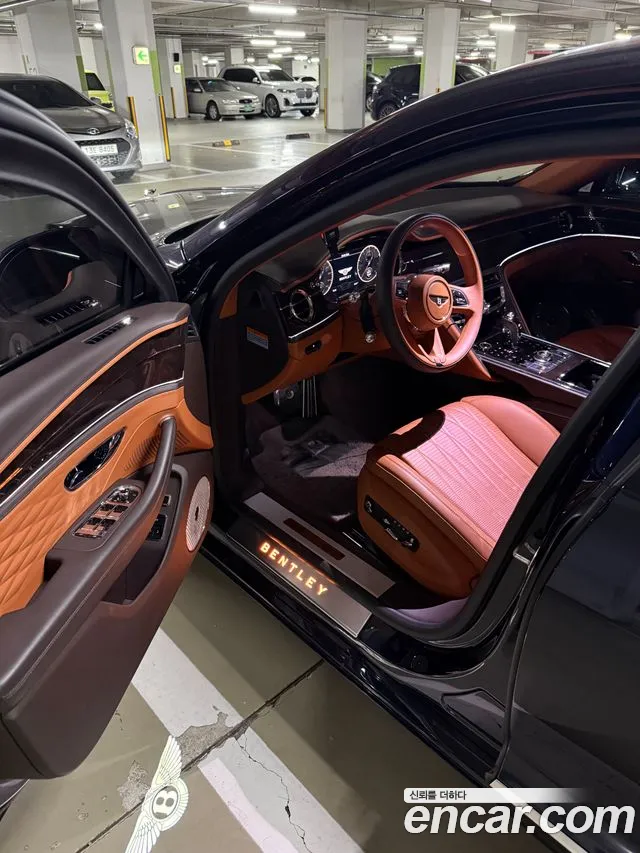 Bentley Flying Spur 2021 thumb 10