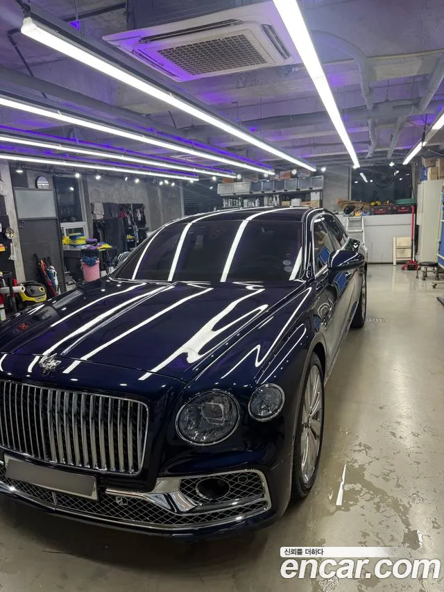 Bentley Flying Spur 2021 thumb 11