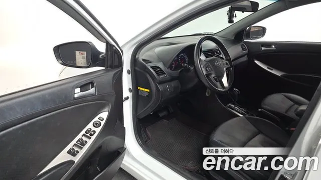 Hyundai Accent 2015 thumb 10