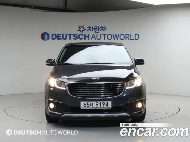 Kia Carnival 2017 thumb 3