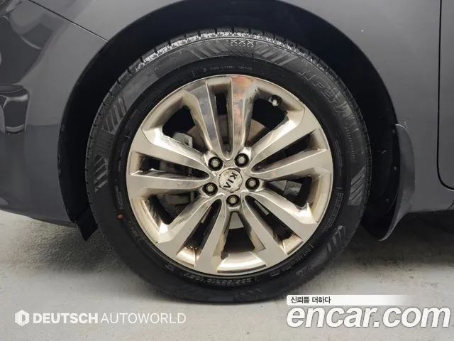 Kia Carnival 2017 thumb 5
