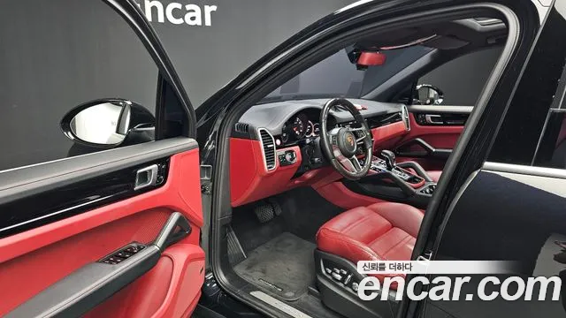Porsche Cayenne 2019 thumb 10