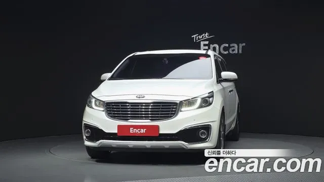 Kia Carnival 2016 thumb 3