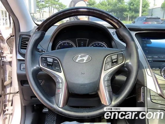 Hyundai Grandeur 2013 thumb 9