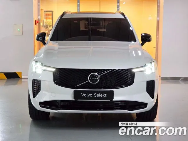 Volvo XC90 2025 thumb 3