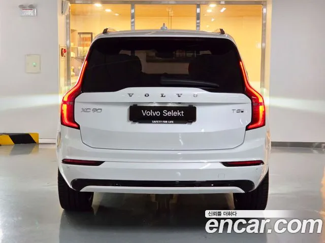 Volvo XC90 2025 thumb 4