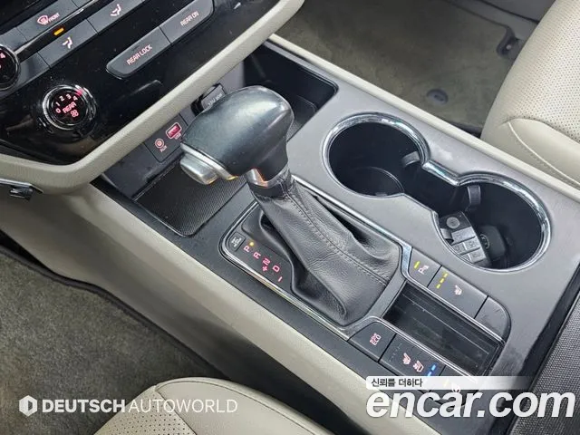 Kia Carnival 2018 thumb 9