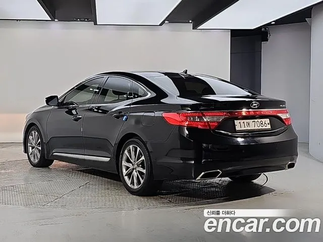 Hyundai Grandeur 2015 thumb 3