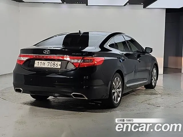 Hyundai Grandeur 2015 thumb 4
