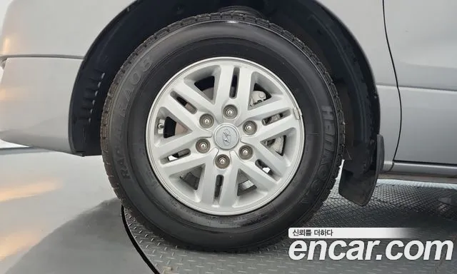 Hyundai Starex 2015 thumb 5
