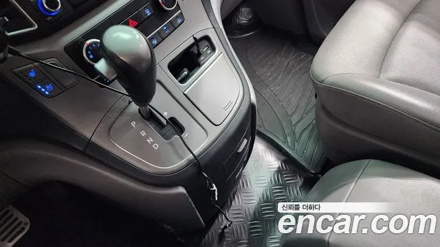 Hyundai Starex 2015 thumb 9