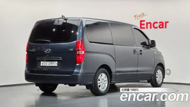 Hyundai Starex 2018 thumb 2