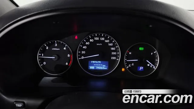 Hyundai Starex 2018 thumb 8
