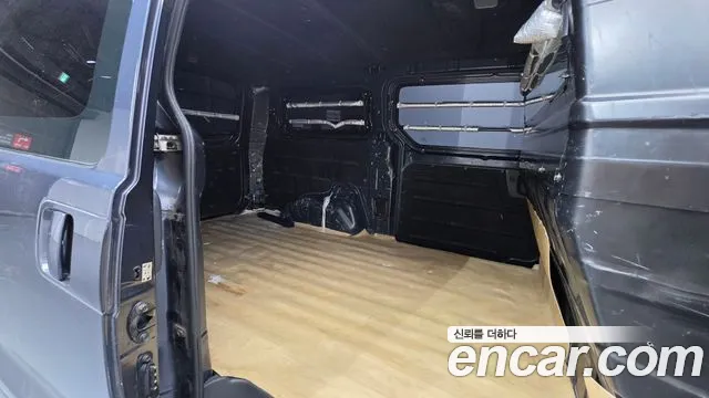 Hyundai Starex 2018 thumb 12