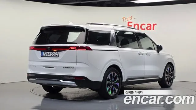 Kia Carnival 2020 thumb 2