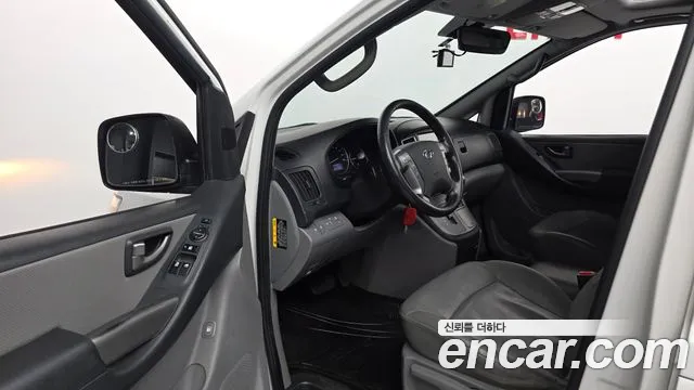 Hyundai Starex 2019 thumb 10