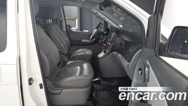 Hyundai Starex 2019 thumb 11