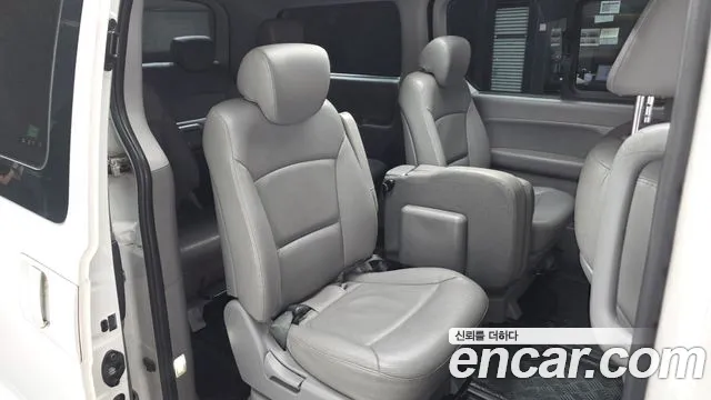 Hyundai Starex 2019 thumb 12